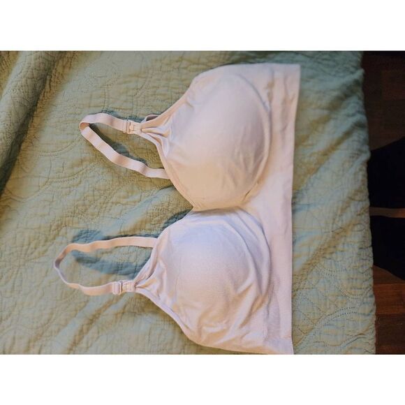 Gilligan & O'Mally Nursing Bra - Picture 3 of 3